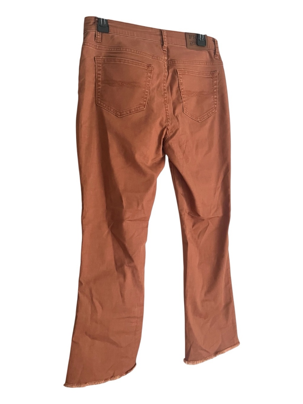 FRYE & CO Cropped Flare Denim Pants Terracotta Raw Hem Size 8 - Picture 4 of 6